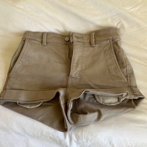 Everlane khaki shorts size 2